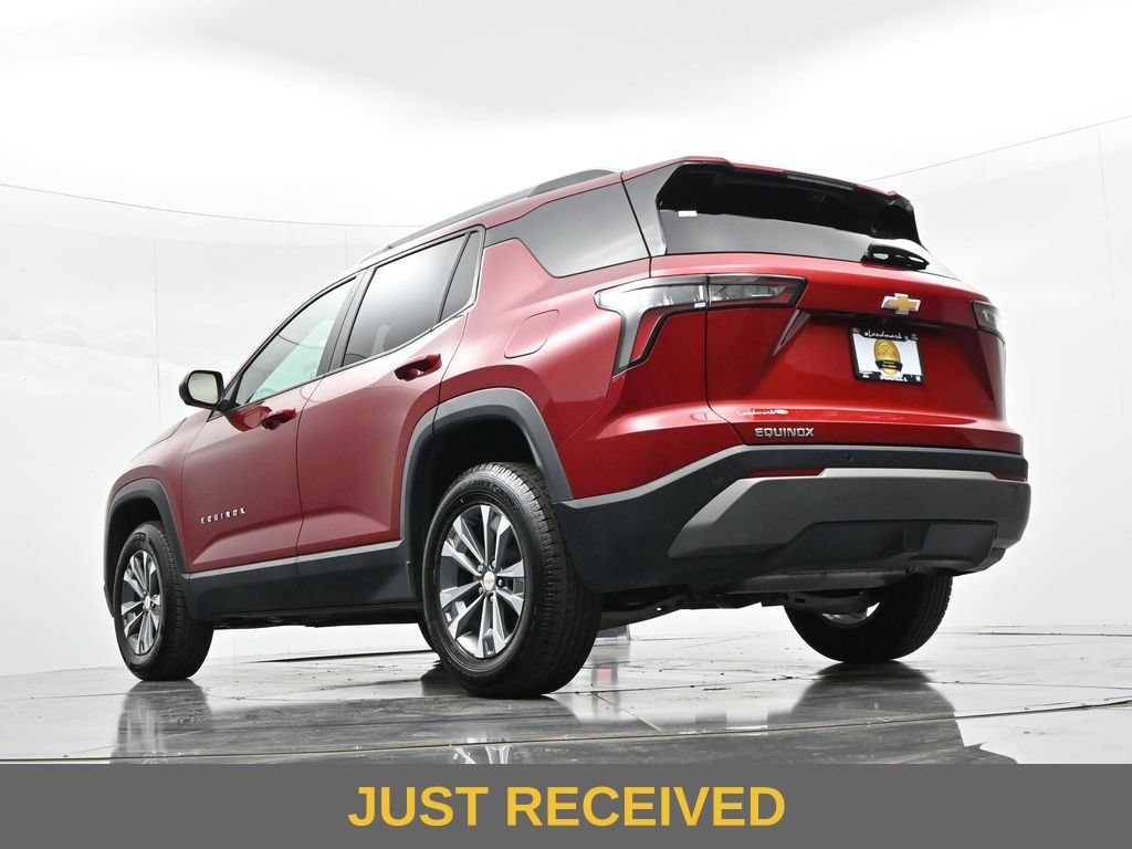 Used 2025 Chevrolet Equinox LT w/ Convenience Package II FWD image 26