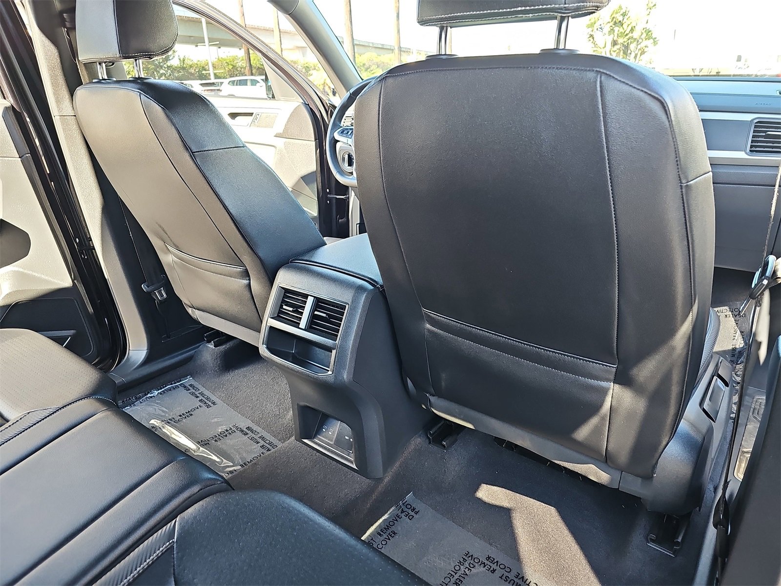 Used 2021 Volkswagen Atlas Cross Sport SE w/ Panoramic Sunroof Package image 11