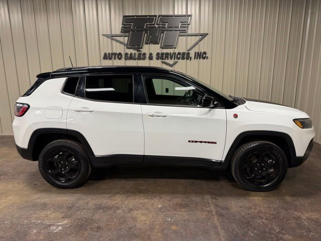 Used 2023 Jeep Compass Trailhawk image 7