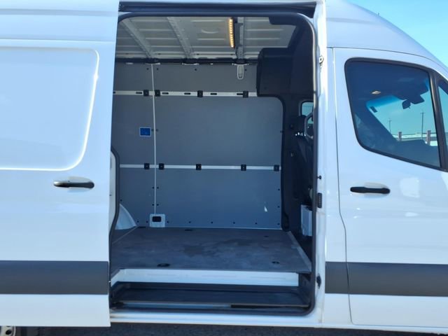 Used 2023 Mercedes-Benz Sprinter 2500 image 8