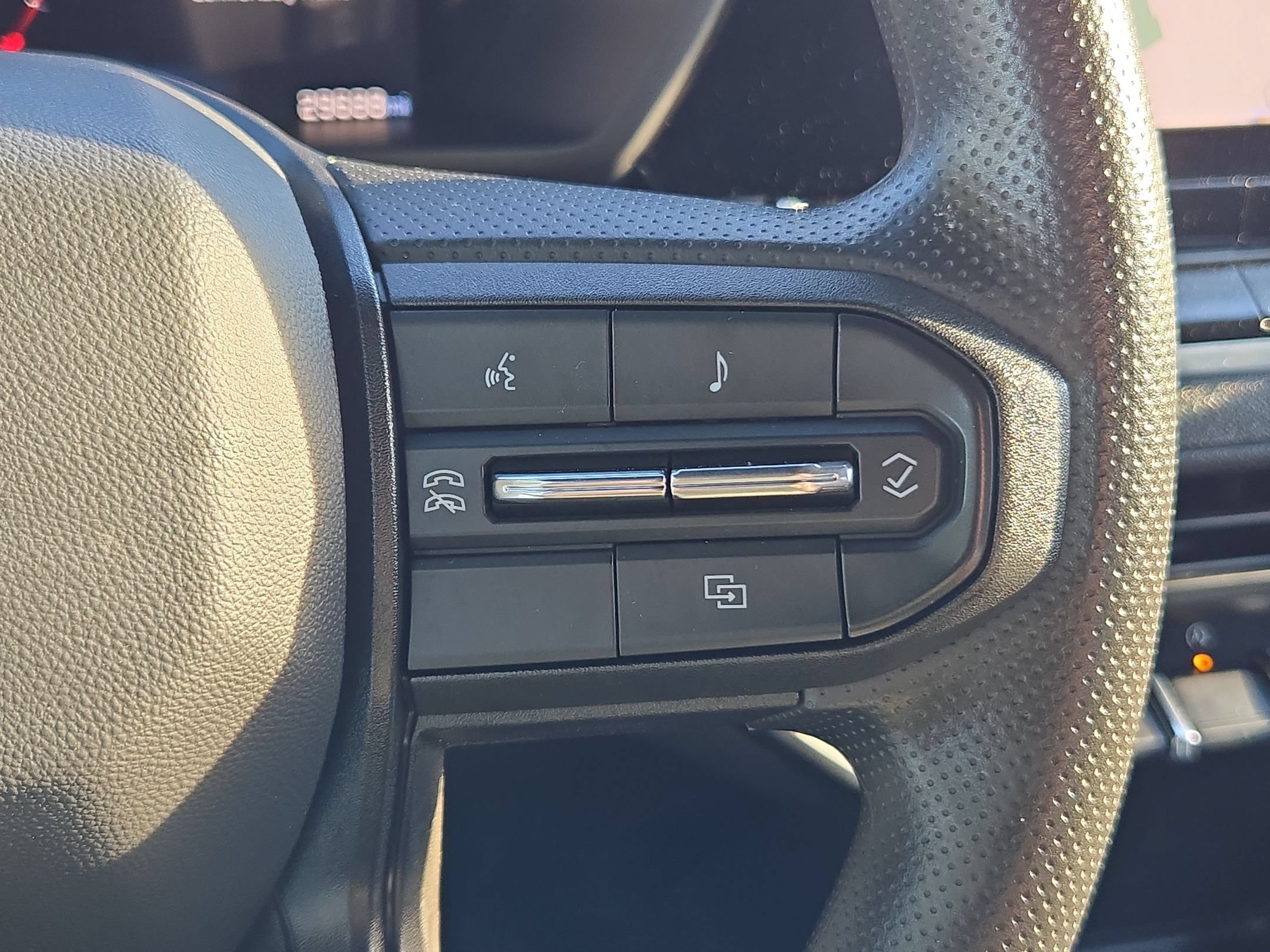 Certified 2024 Chevrolet Colorado W/T RWD image 21