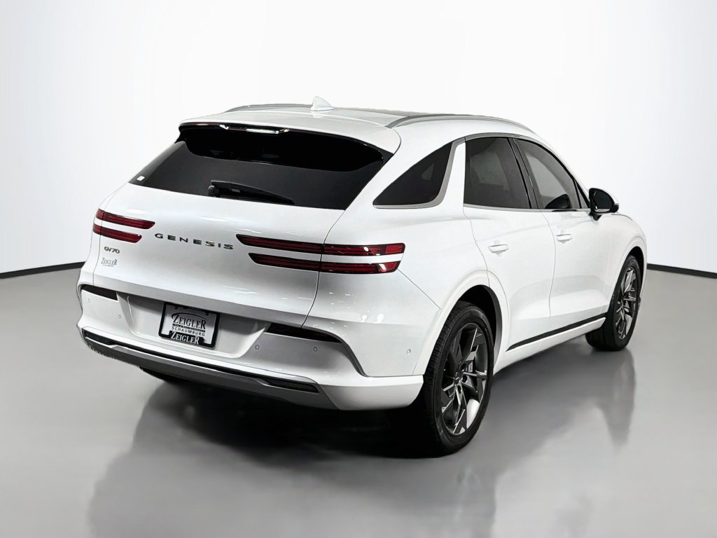 Used 2024 Genesis Electrified GV70 AWD/4WD image 7