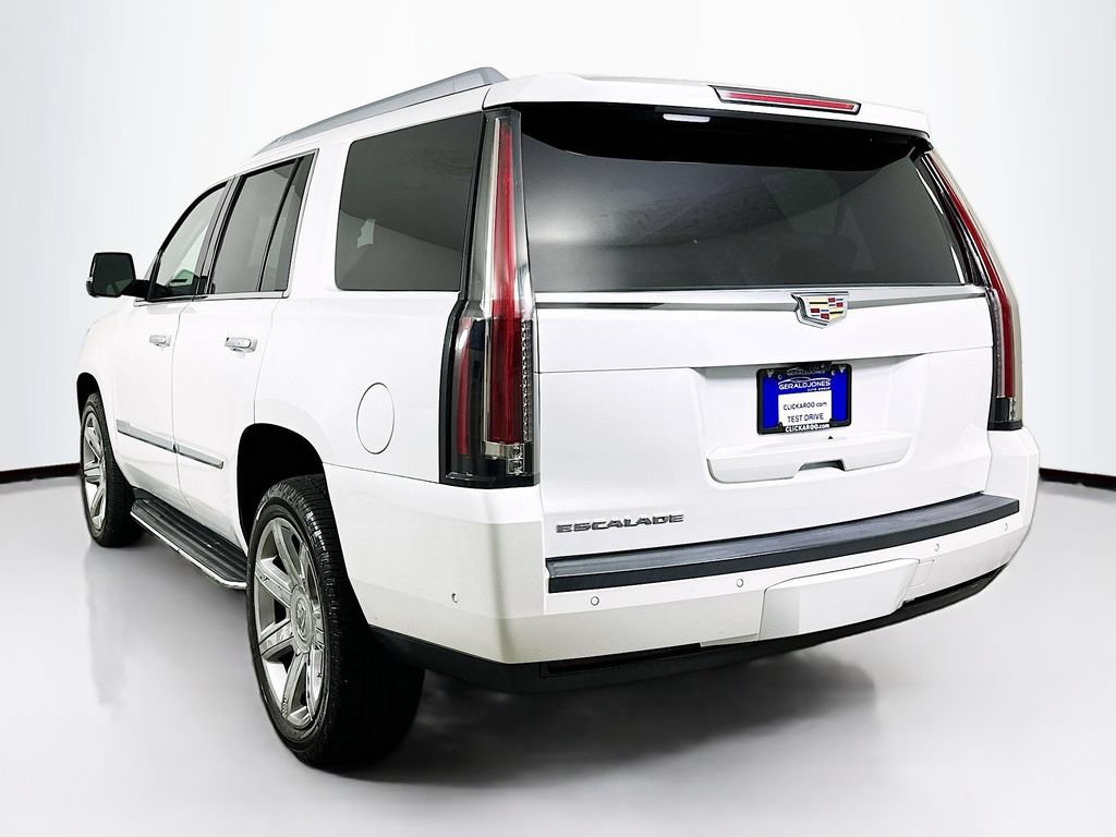 Used 2018 Cadillac Escalade Luxury AWD/4WD image 6