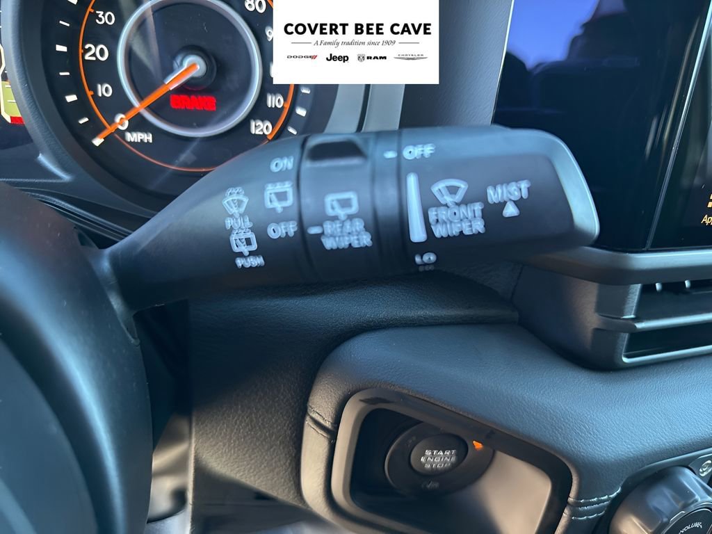 Used 2025 Jeep Wrangler Unlimited Rubicon image 23