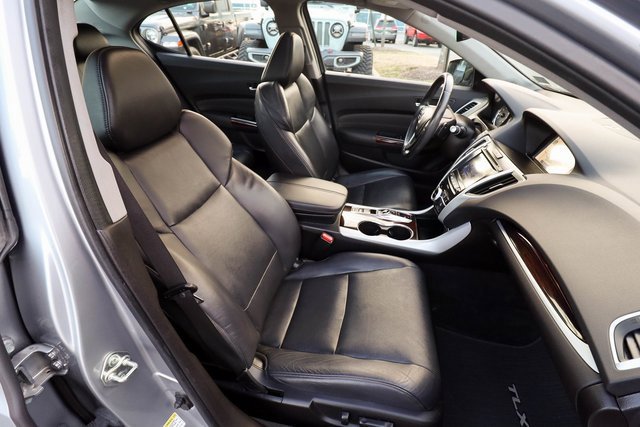 Used 2017 Acura TLX V6 SH-AWD w/ Technology Pkg image 34