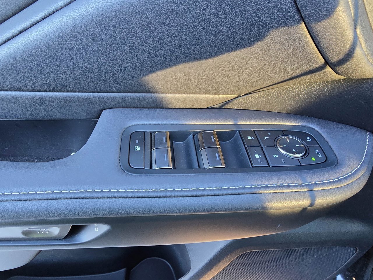 Used 2025 Lexus TX 350 AWD image 12