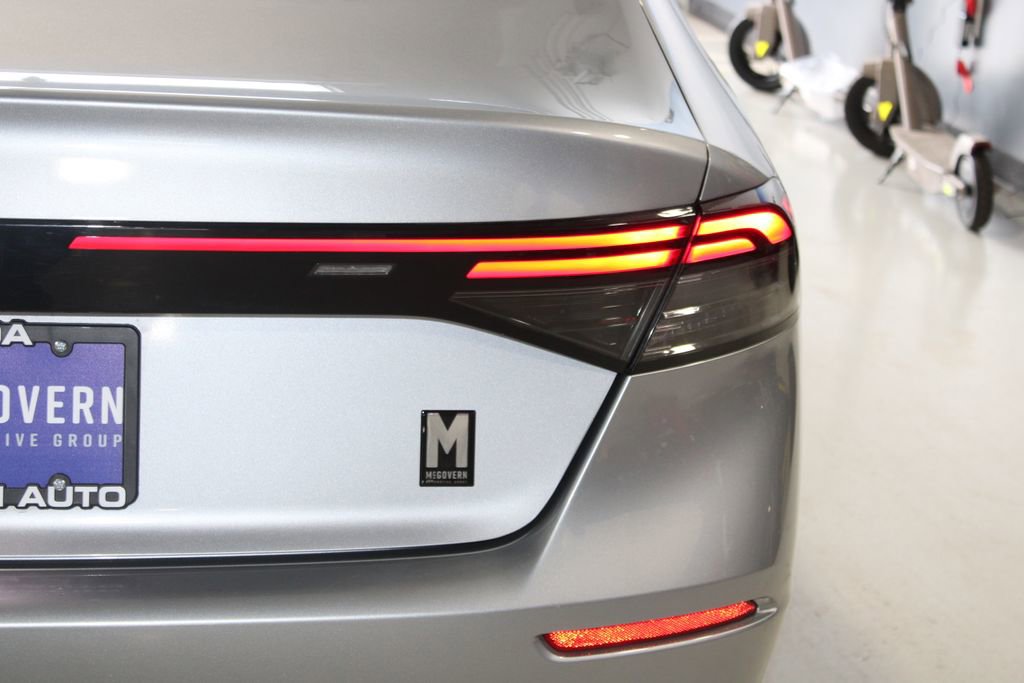 Used 2023 Honda Accord EX image 39