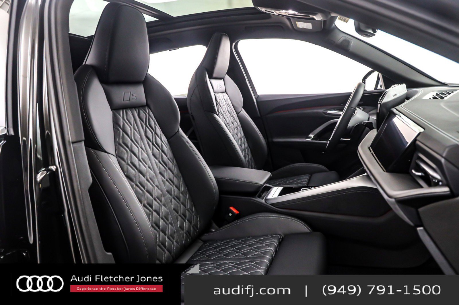 New 2025 Audi SQ5 Prestige image 7