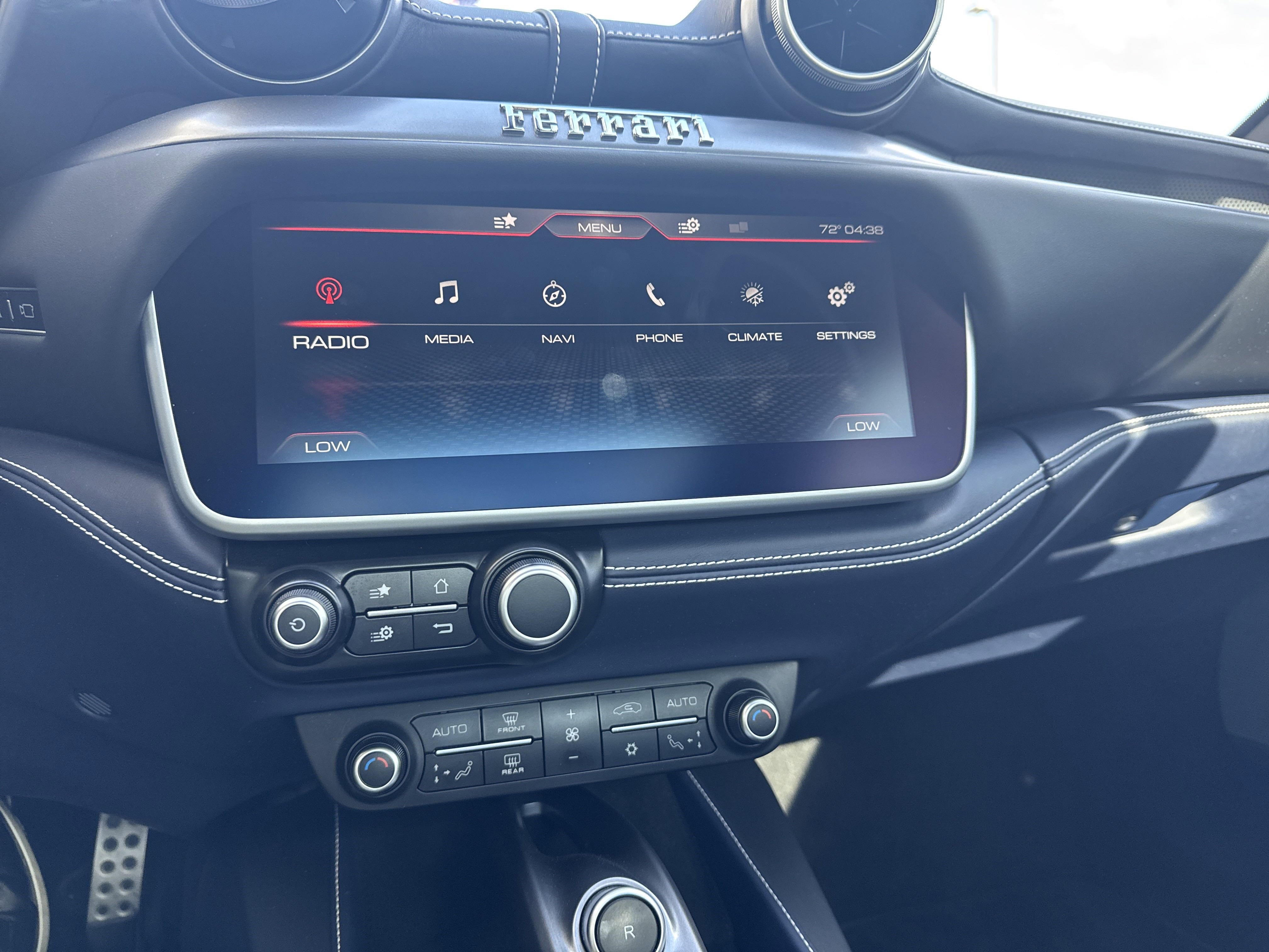 Used 2019 Ferrari Portofino image 21