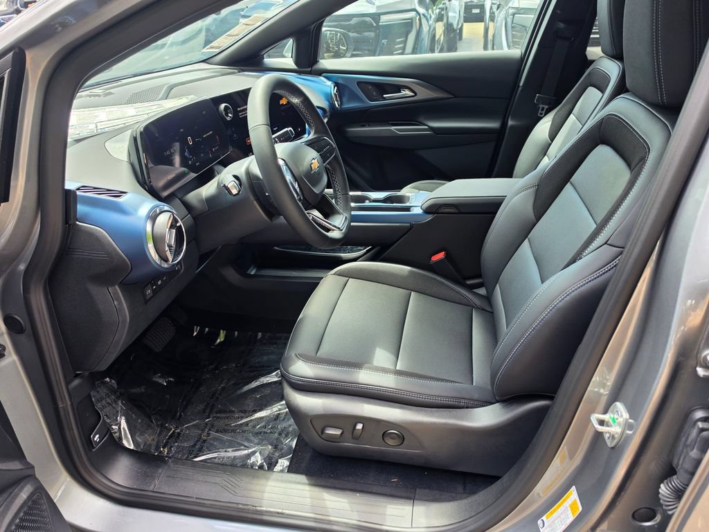 New 2026 Chevrolet Equinox EV LT AWD/4WD image 19