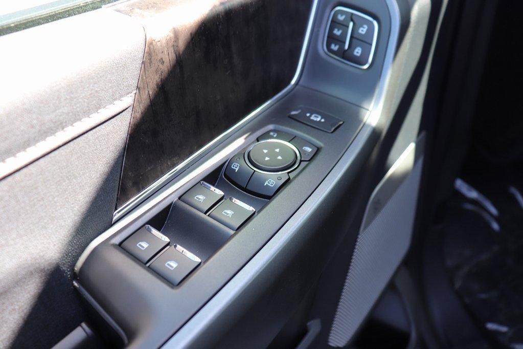 New 2025 Ford F250 Lariat w/ Lariat Ultimate Package image 30