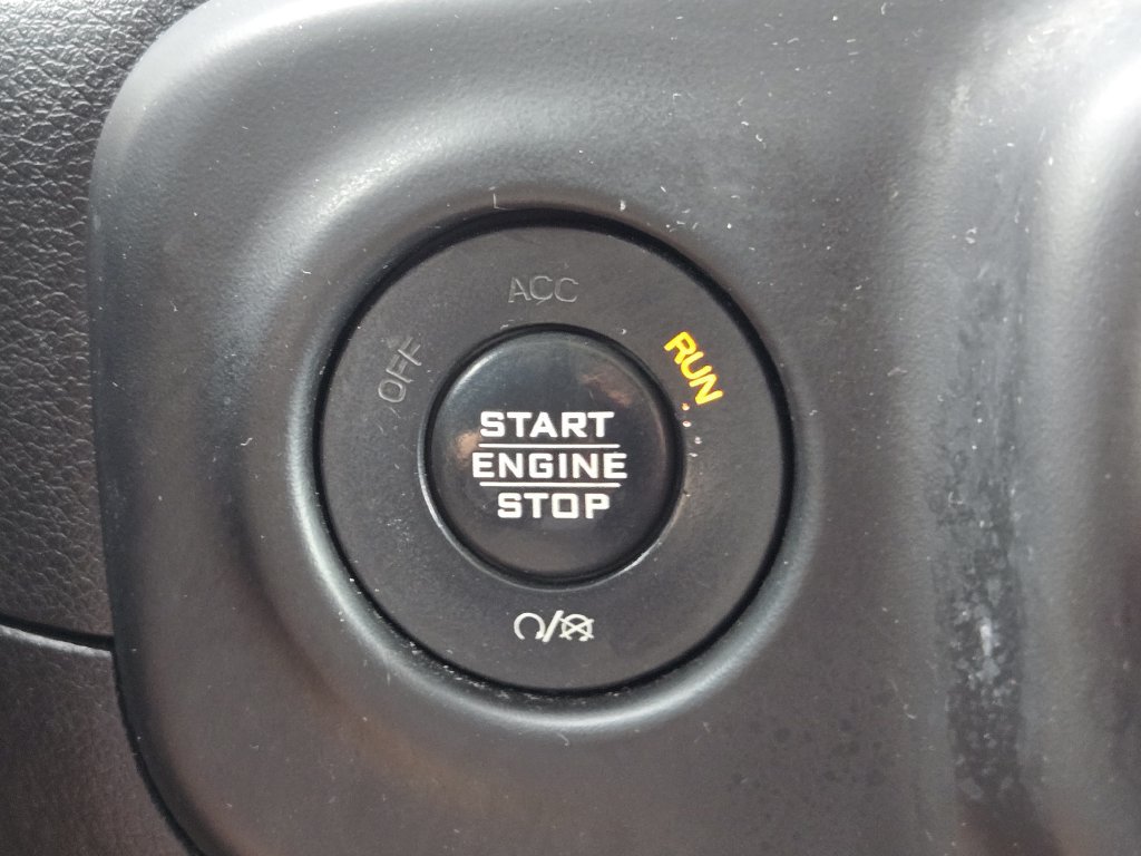 Used 2020 Jeep Wrangler Sport AWD/4WD image 22