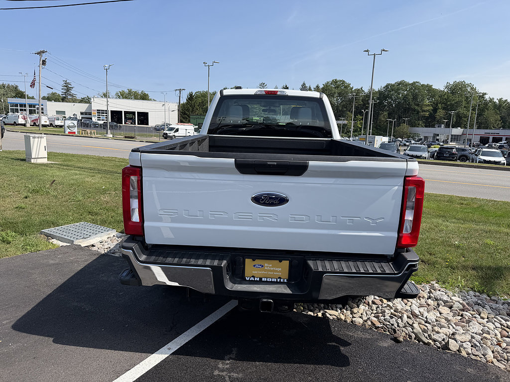 Certified 2025 Ford F250 XL w/ XL Off-Road Package AWD/4WD image 5