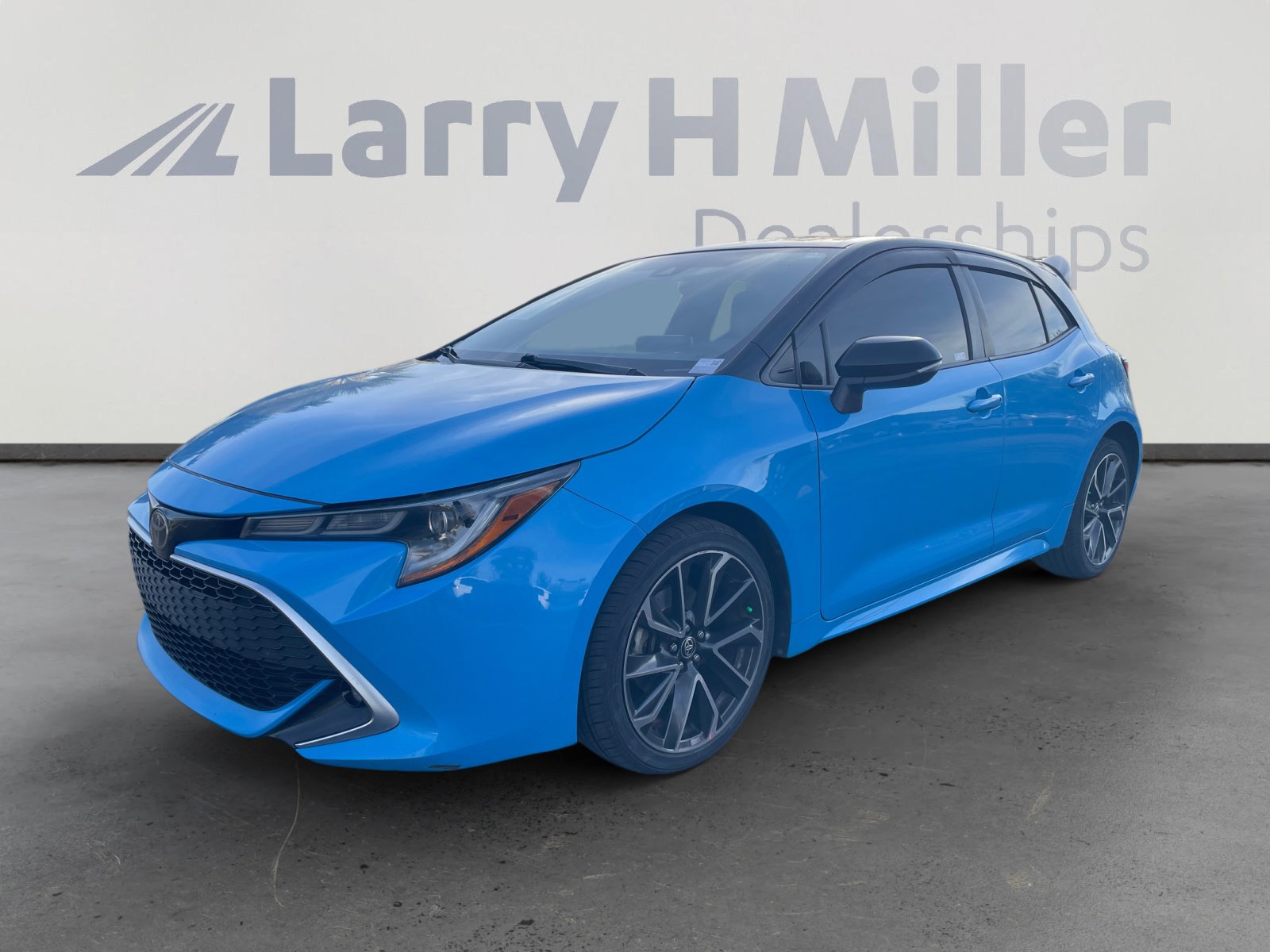 Used 2022 Toyota Corolla XSE w/ Carpet Mat Package (TMS) FWD image 1