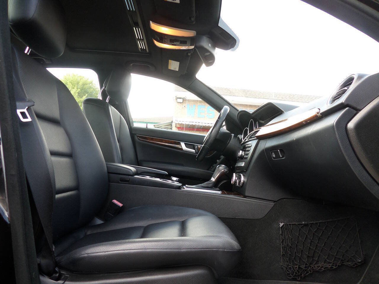 Used 2012 Mercedes-Benz C 250 Sedan image 15