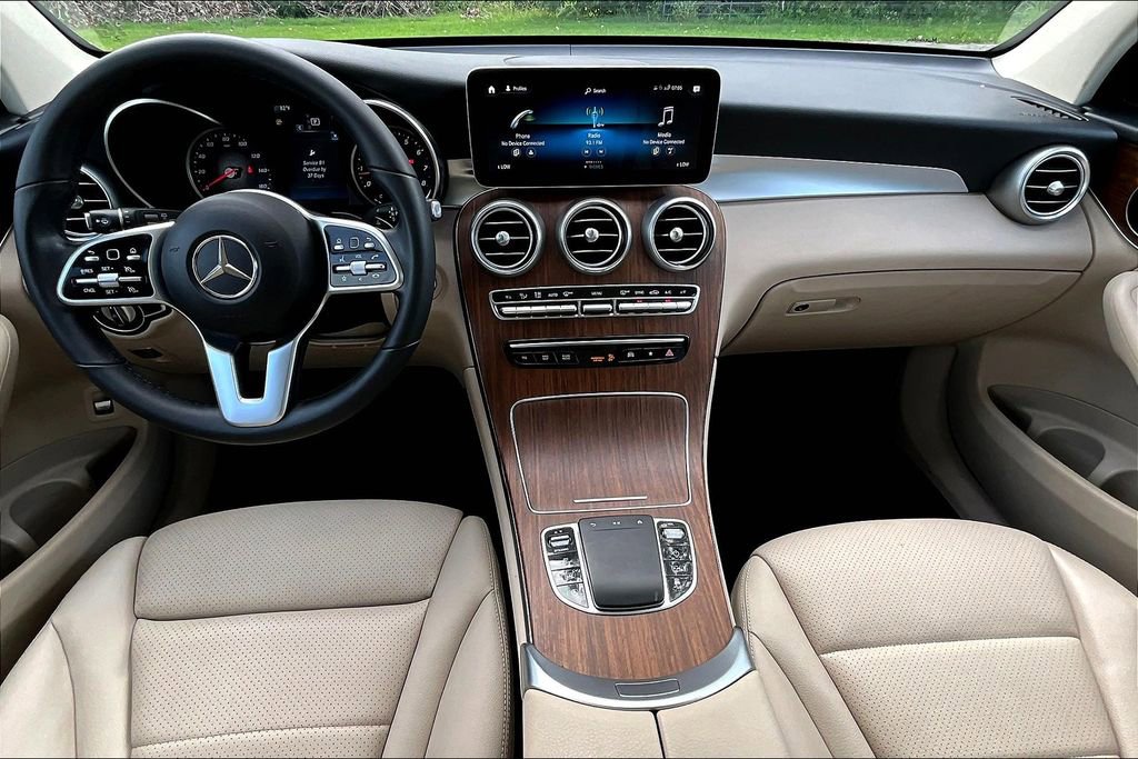 Used 2022 Mercedes-Benz GLC 300 w/ Premium Package Lite image 20