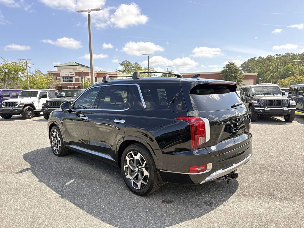 Used 2022 Hyundai Palisade Calligraphy w/ Winter Package image 5