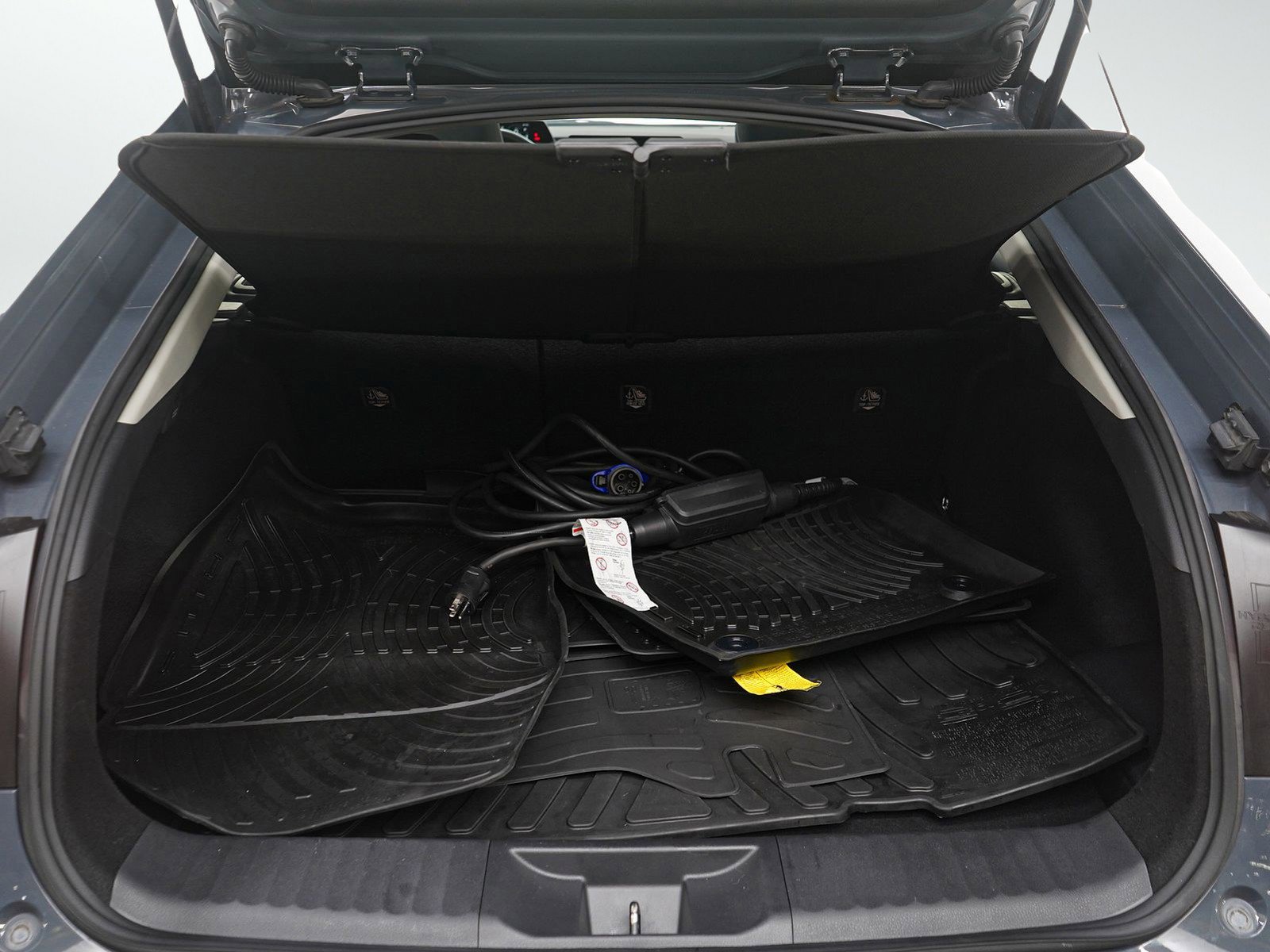 Used 2024 Toyota Prius Prime XSE Premium image 12