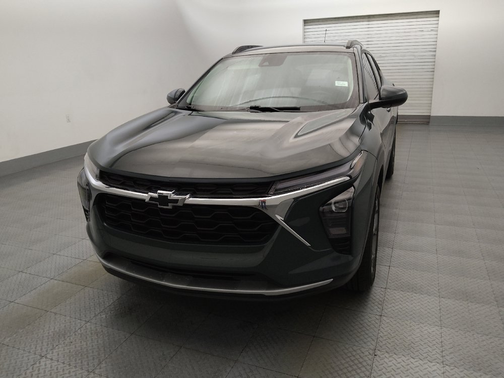 Used 2025 Chevrolet Trax LT w/ Driver Confidence Package FWD image 15