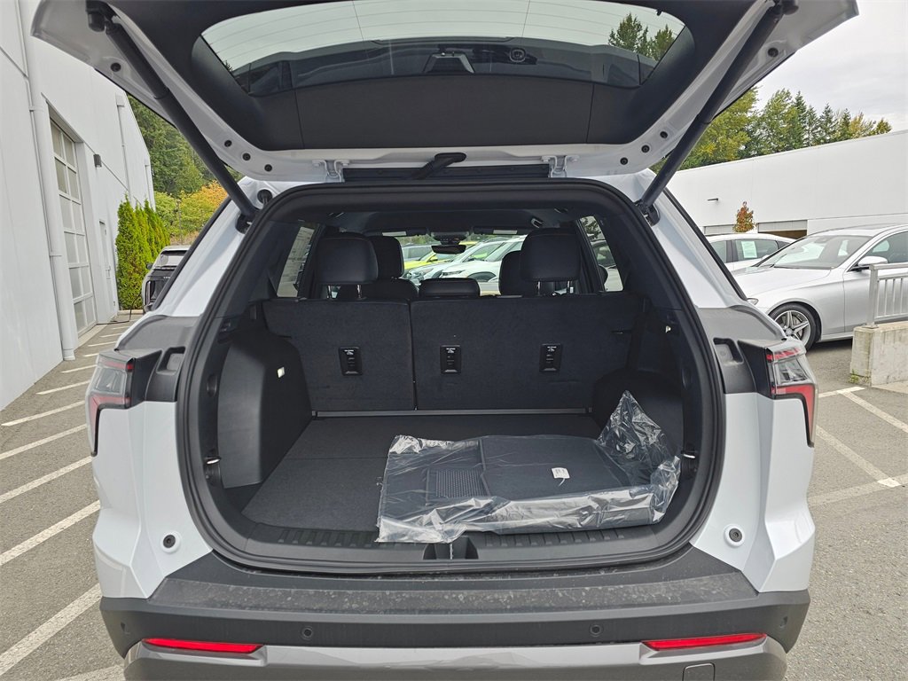 New 2026 Chevrolet Equinox ACTIV w/ Convenience Package III image 16