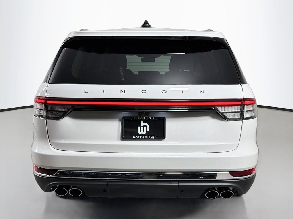 Used 2026 Lincoln Aviator 2WD image 6