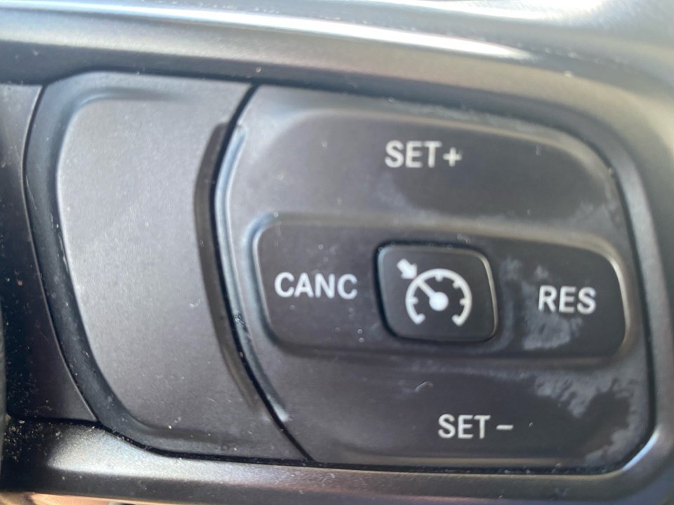 Used 2018 Jeep Wrangler Unlimited Sport S AWD/4WD image 24