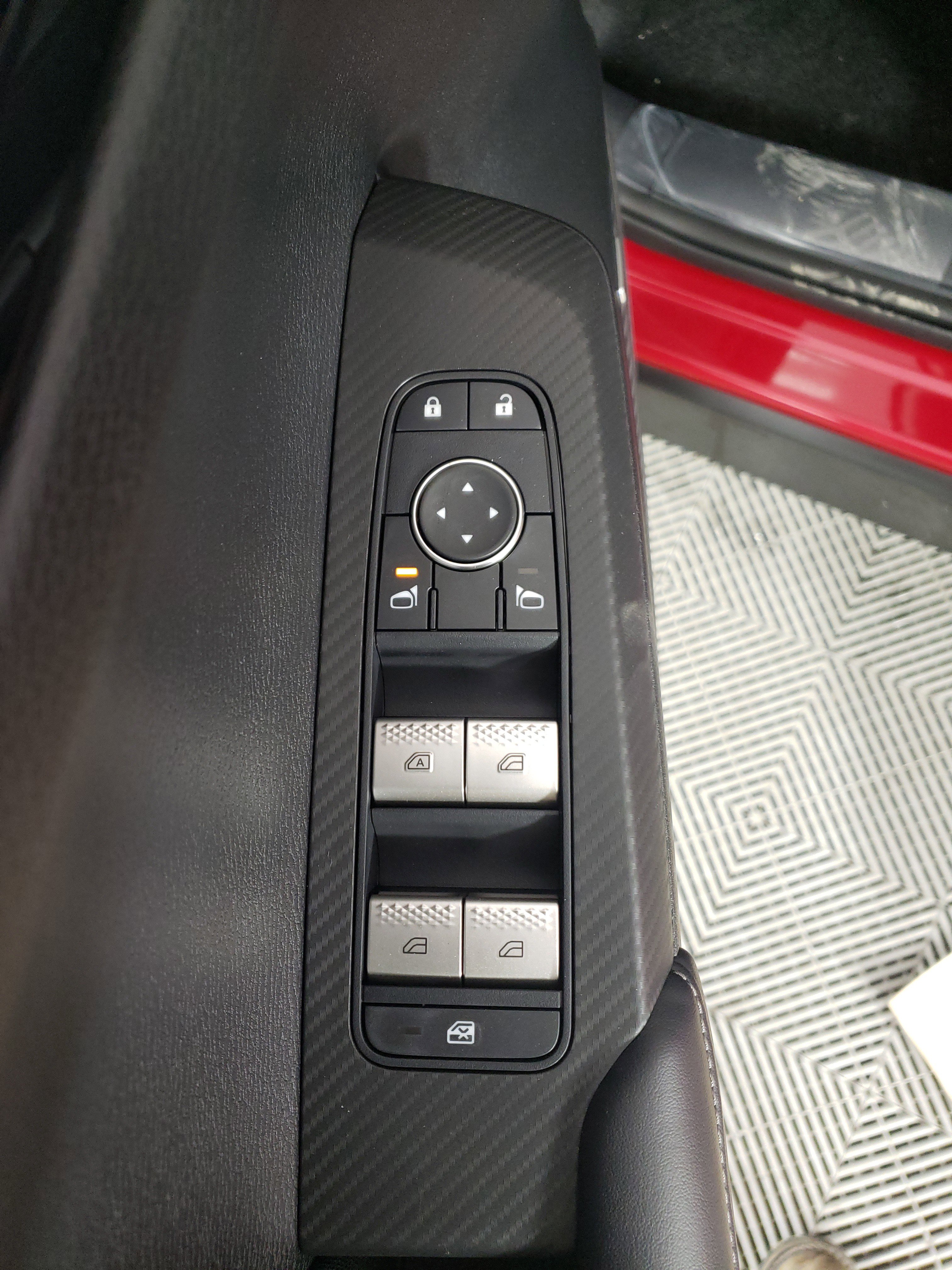 New 2026 Mitsubishi Outlander ES image 8