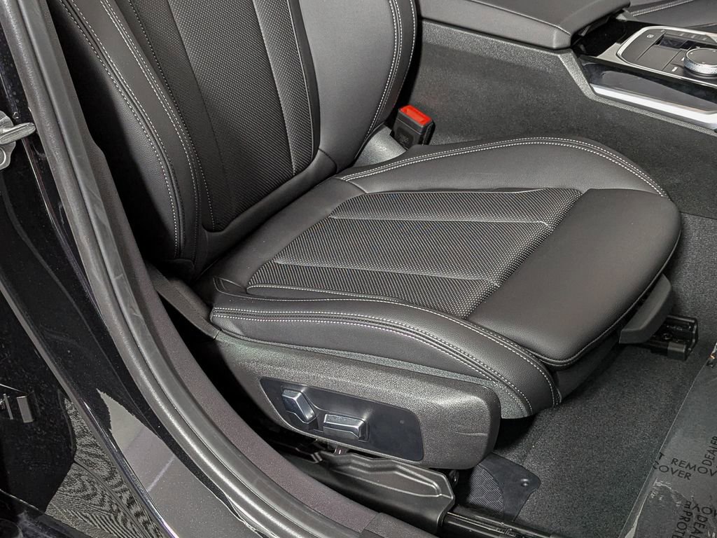 Certified 2023 BMW 330i xDrive Sedan w/ Premium Package image 26