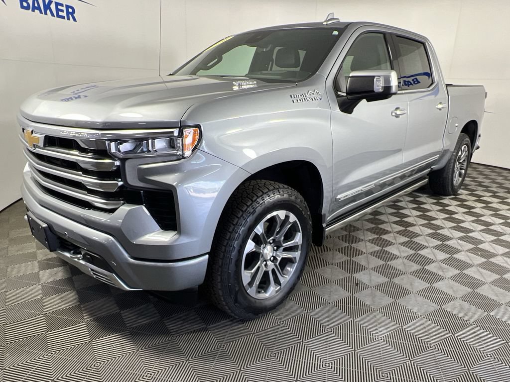 Certified 2026 Chevrolet Silverado 1500 High Country w/ Technology Package AWD/4WD image 3