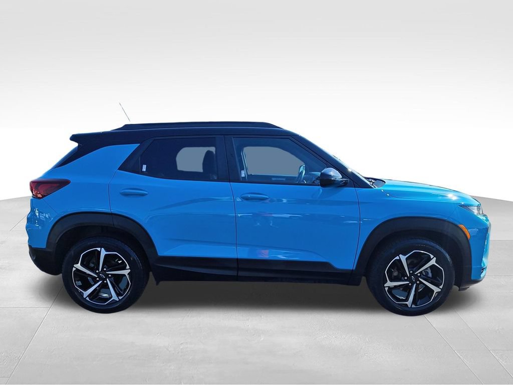 Used 2021 Chevrolet TrailBlazer RS w/ Sun and Liftgate Package AWD/4WD image 6