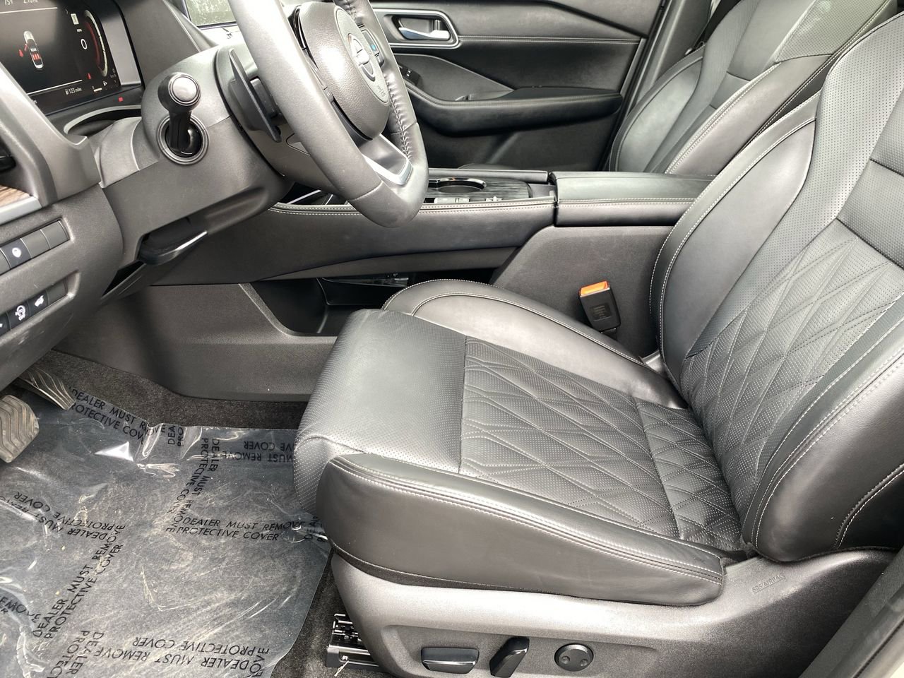 Certified 2024 Nissan Rogue Platinum FWD image 27