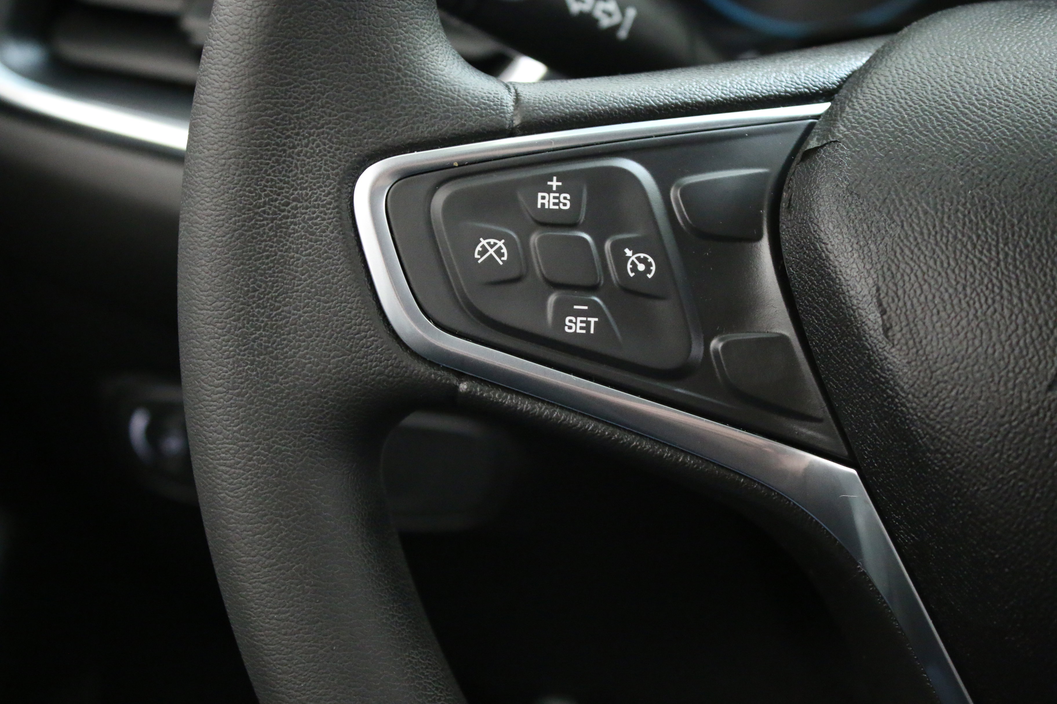 Used 2018 Chevrolet Equinox LS FWD image 15