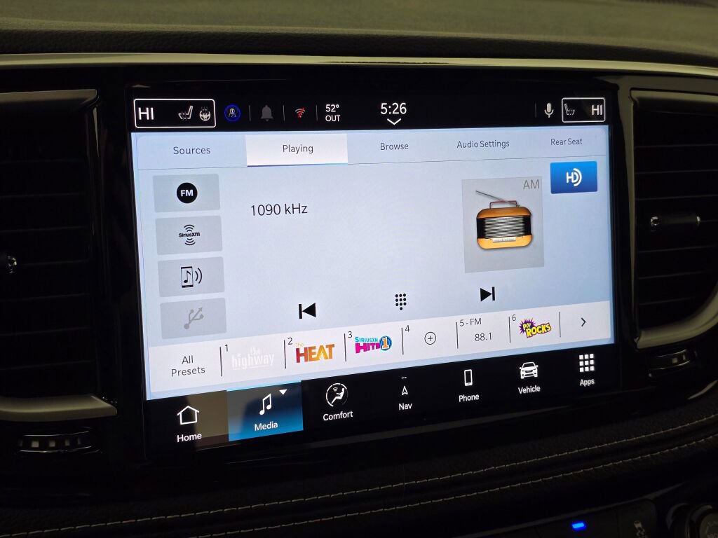 New 2026 Chrysler Pacifica Select AWD/4WD image 27