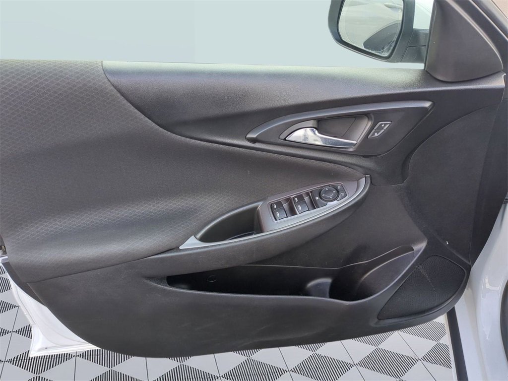 Used 2022 Chevrolet Malibu LT image 10