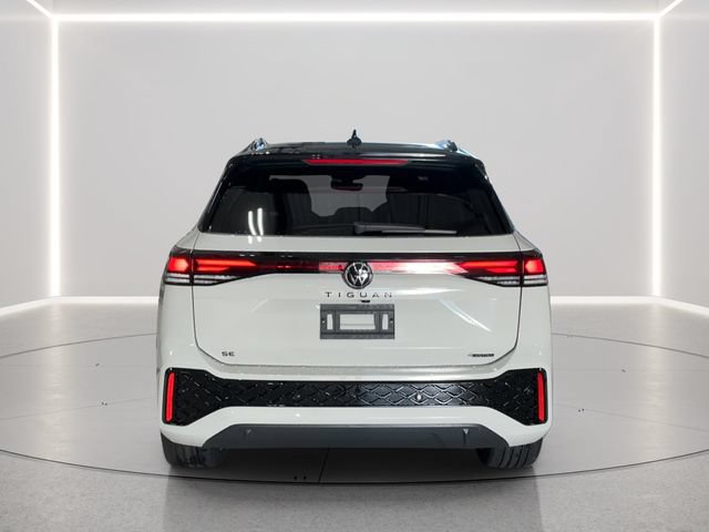 New 2026 Volkswagen Tiguan SE R-Line AWD/4WD image 4