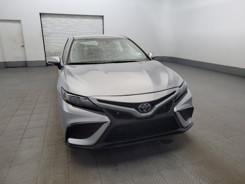 Used 2024 Toyota Camry SE image 14