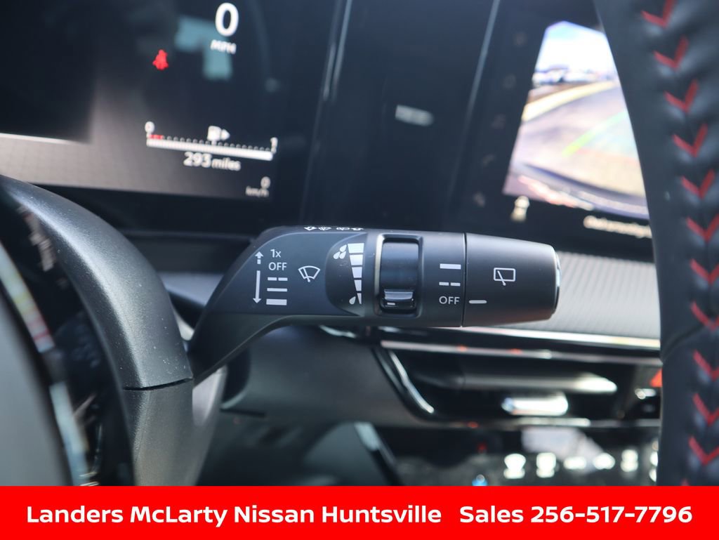 Used 2025 Nissan Kicks SR image 21