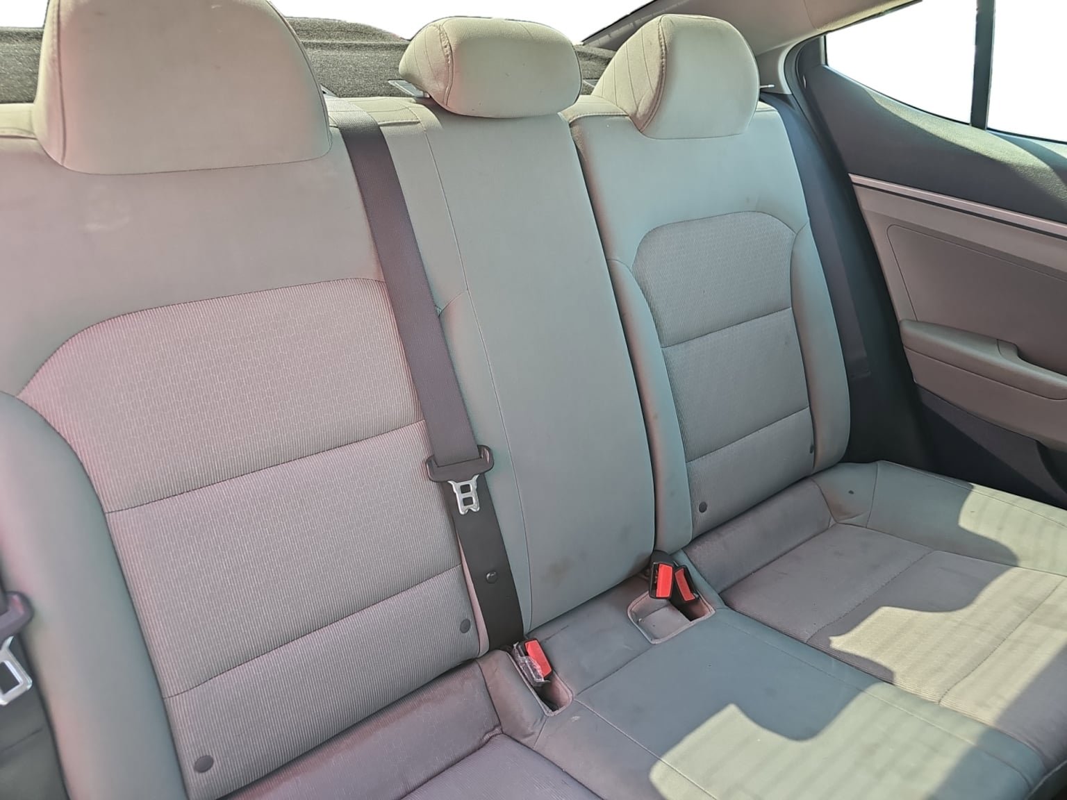 Used 2017 Hyundai Elantra SE FWD image 18