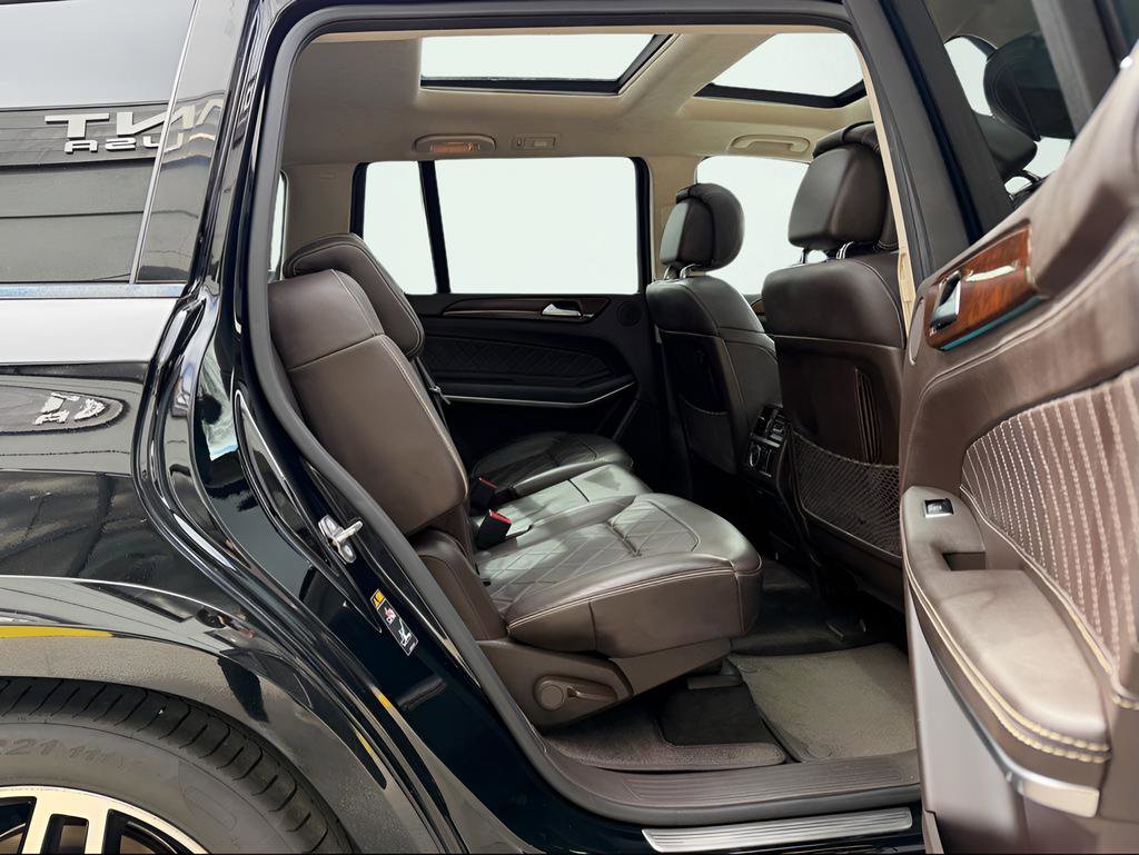 Used 2019 Mercedes-Benz GLS 550 4MATIC image 29