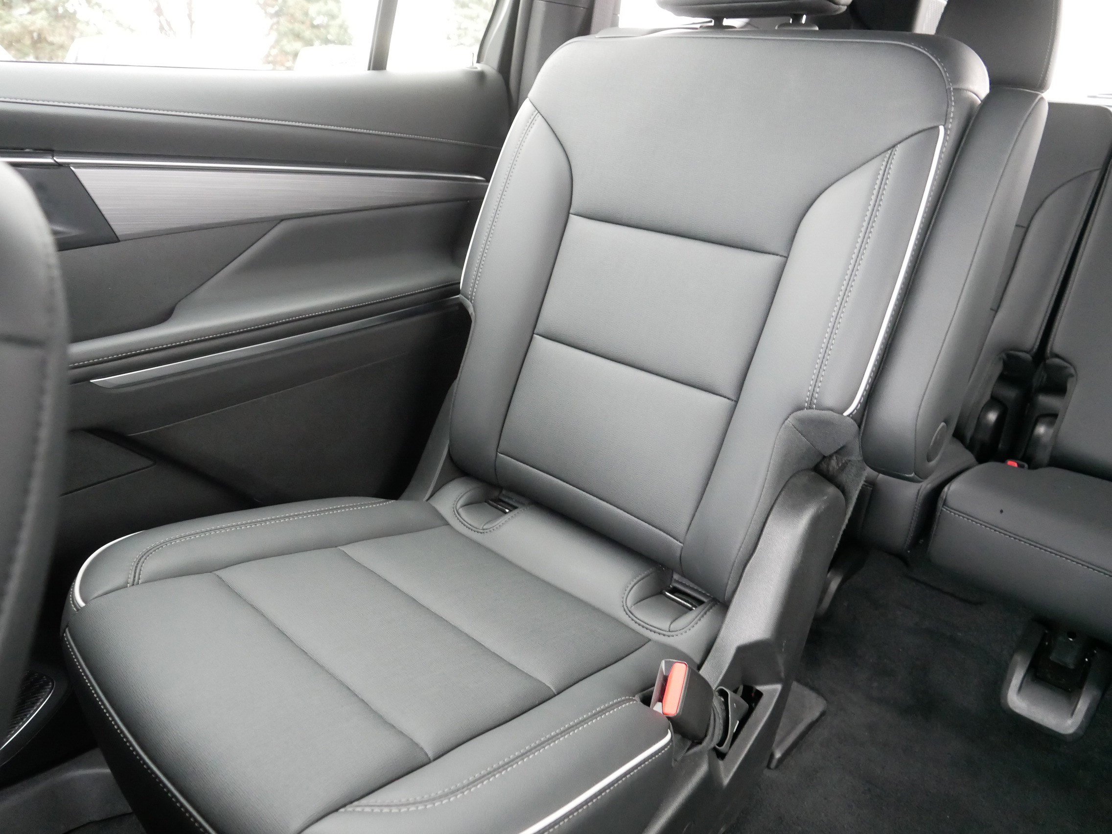 Used 2025 Buick Enclave Preferred image 12