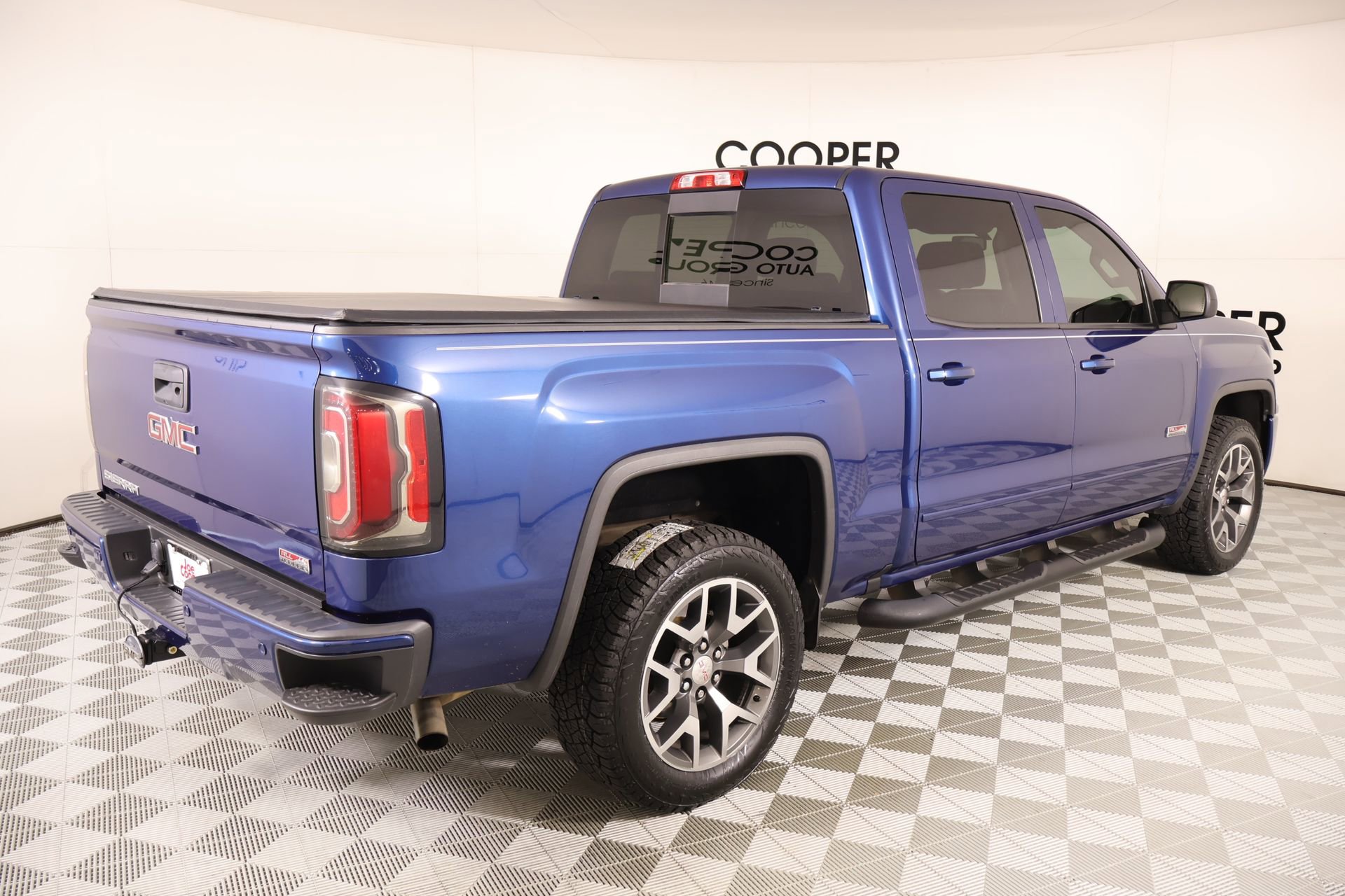 Used 2017 GMC Sierra 1500 SLT AWD/4WD image 22