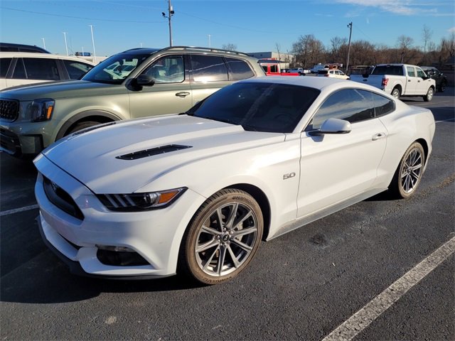 Used 2015 Ford Mustang GT Premium image 2