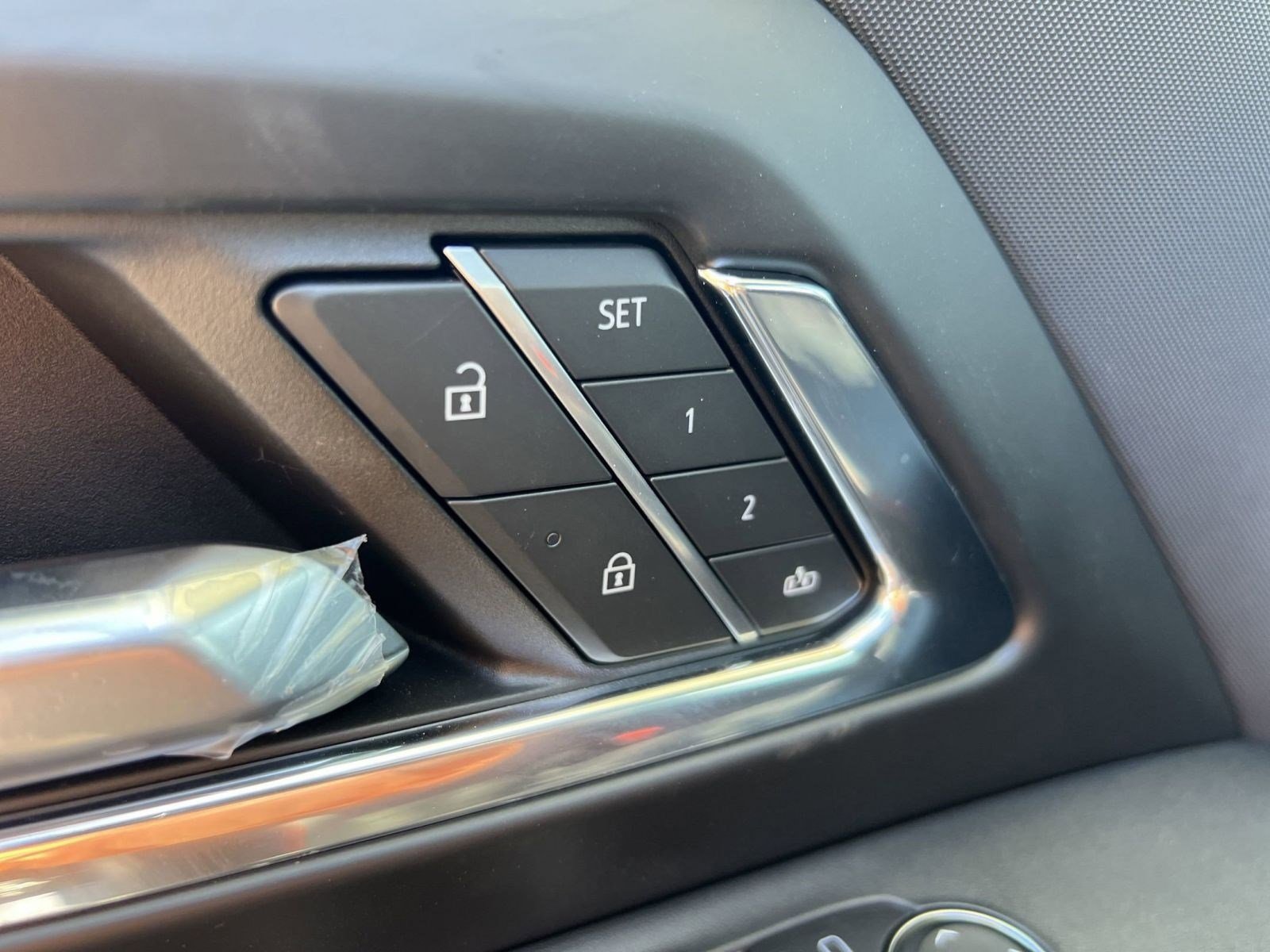 New 2024 Chevrolet Silverado EV RST image 21