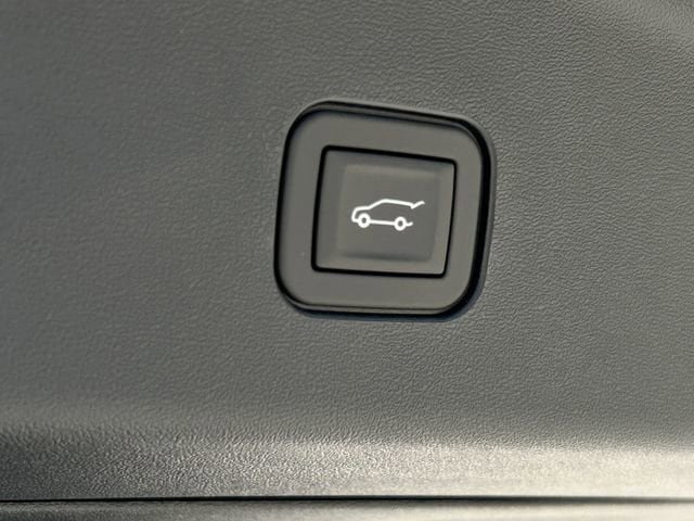 New 2026 Cadillac Vistiq Premium Luxury AWD/4WD image 11
