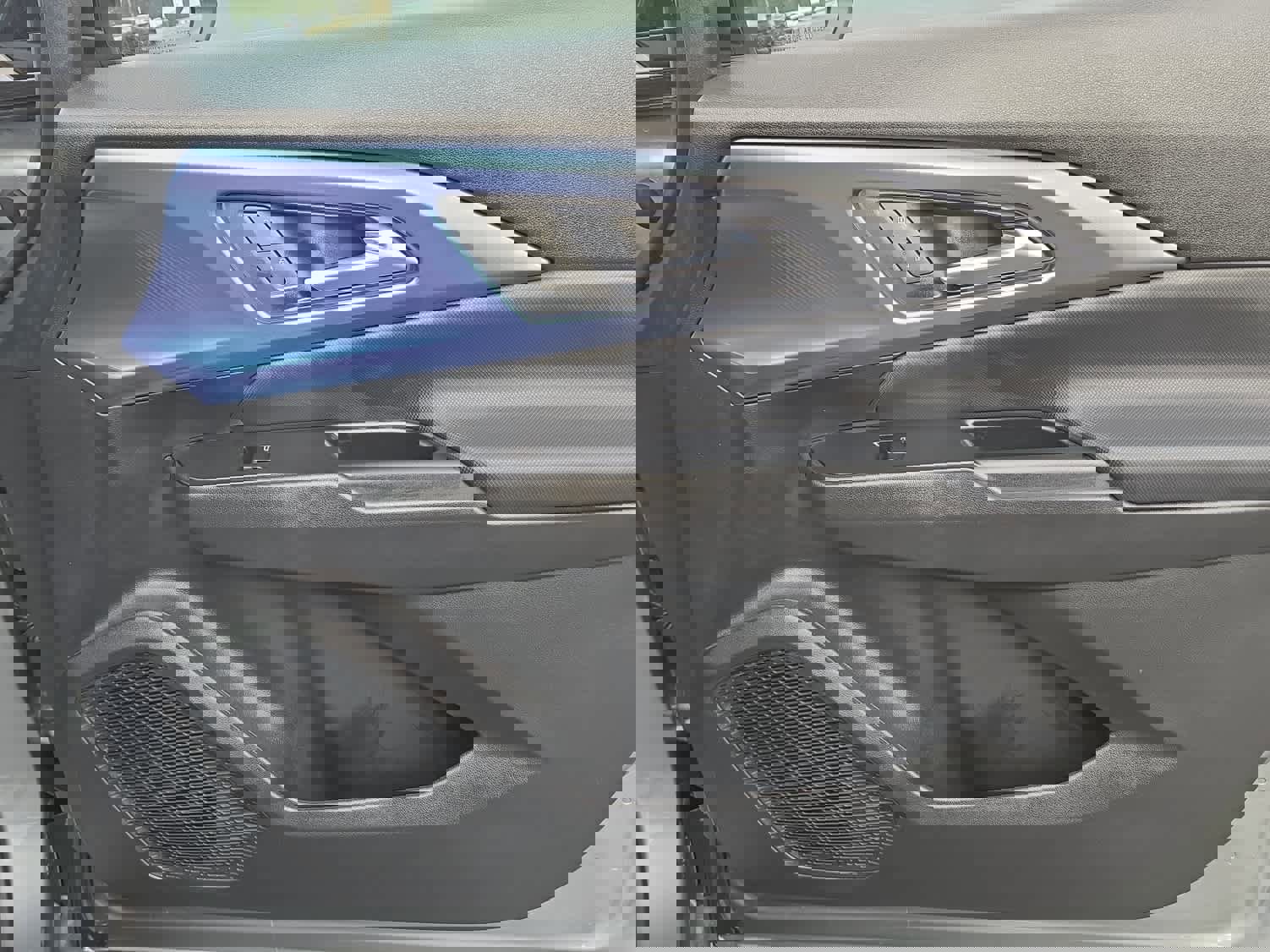 New 2026 Chevrolet Equinox EV LT image 43