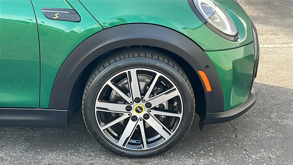 Used 2023 MINI Cooper SE image 6