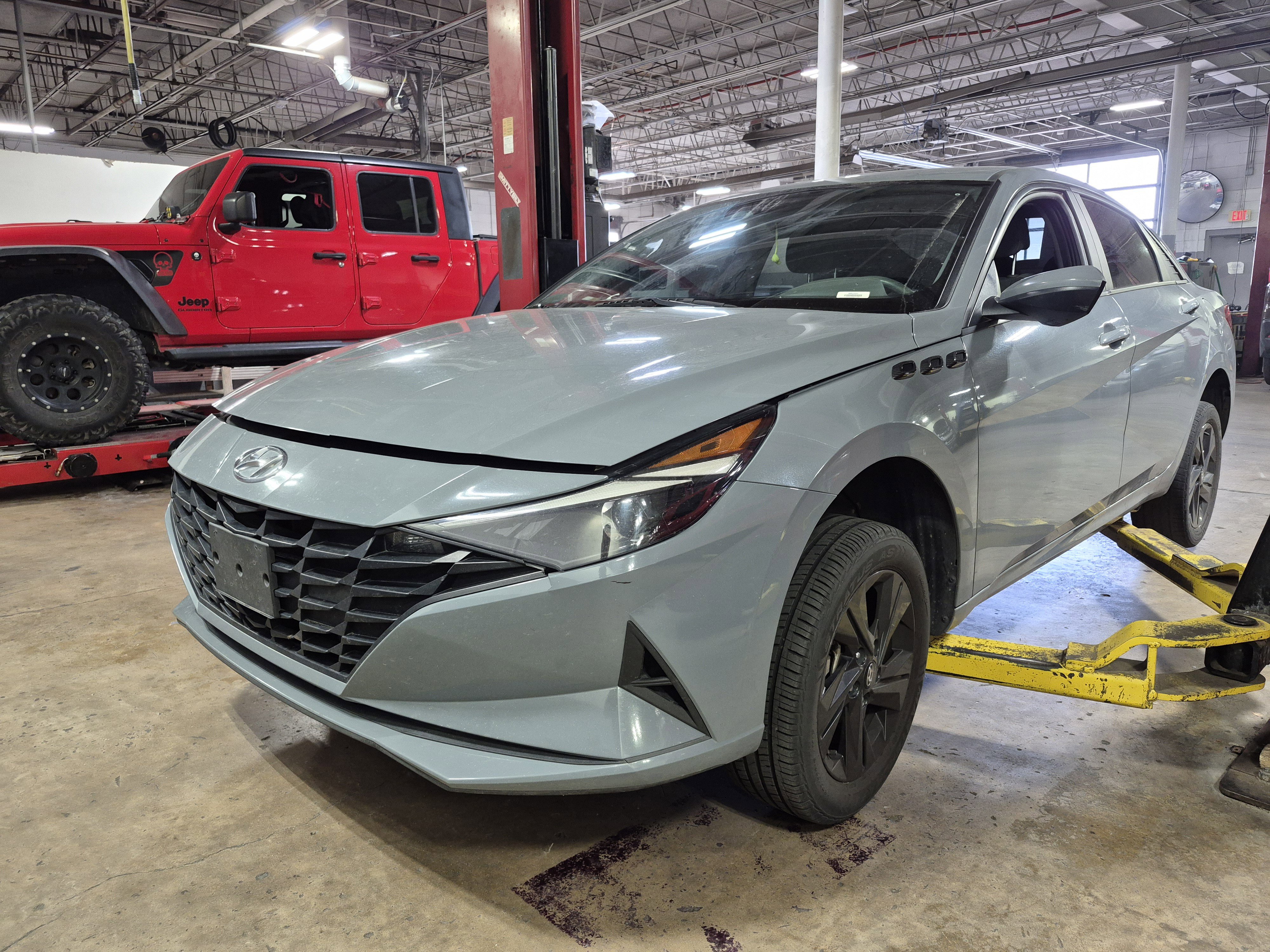 Used 2021 Hyundai Elantra SEL image 1