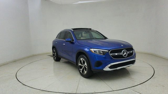 Used 2025 Mercedes-Benz GLC 350e 4MATIC image 65