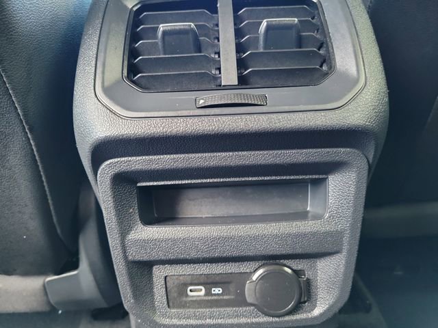 Used 2024 Volkswagen Tiguan Wolfsburg Edition image 14
