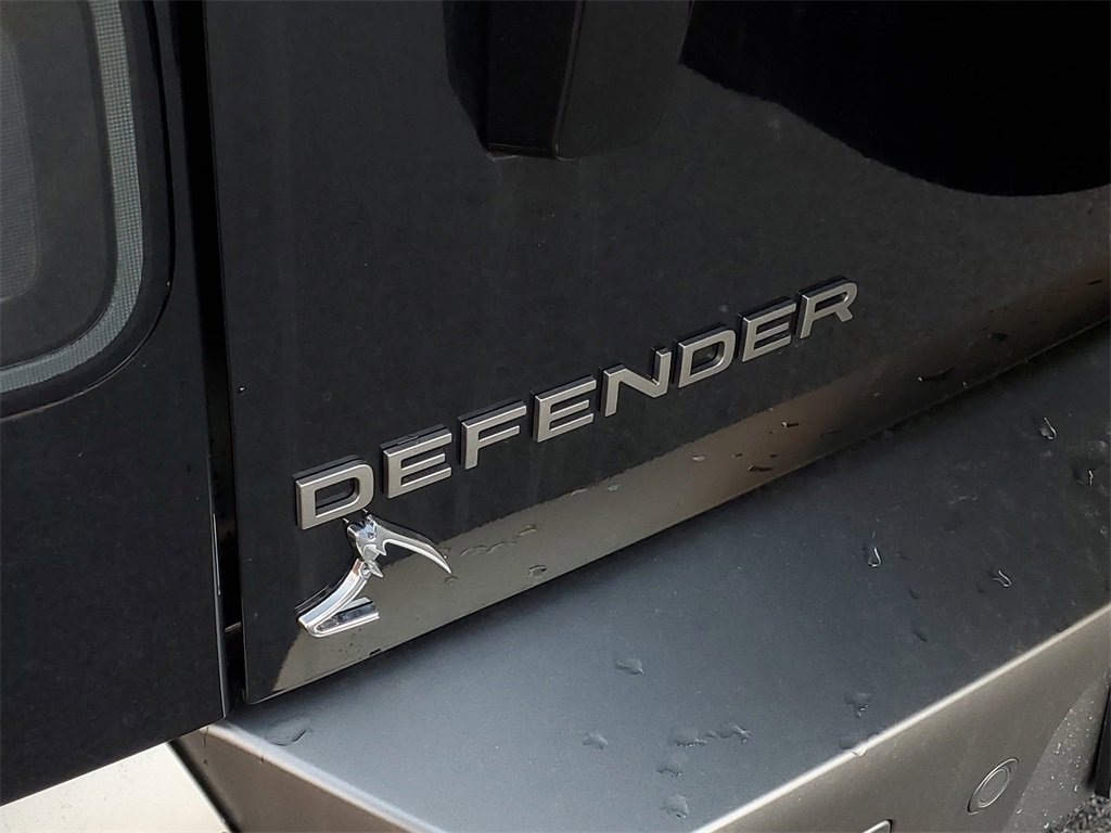 New 2026 Land Rover Defender 110 S image 6